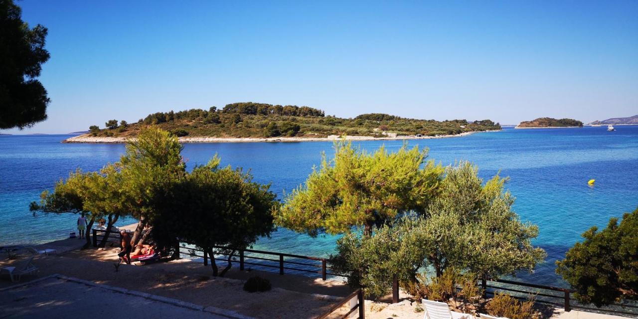 Apartment Okrug Gornji - Trogir With Sea View Eksteriør billede