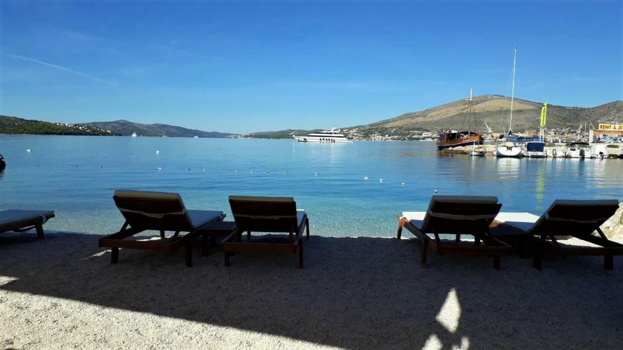 Apartment Okrug Gornji - Trogir With Sea View Eksteriør billede